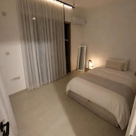 Apartamento Penthouse Vibes Jacuzzi Nights Hamitkoey Nicosia